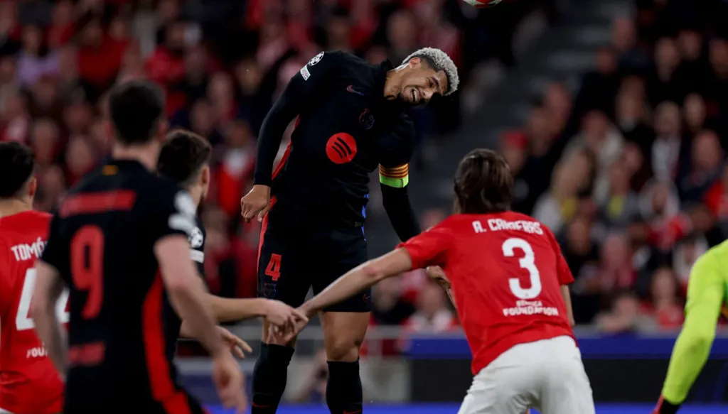 رسمياً: برشلونة يحسم بقاء أراوخو بعقد طويل الأمد