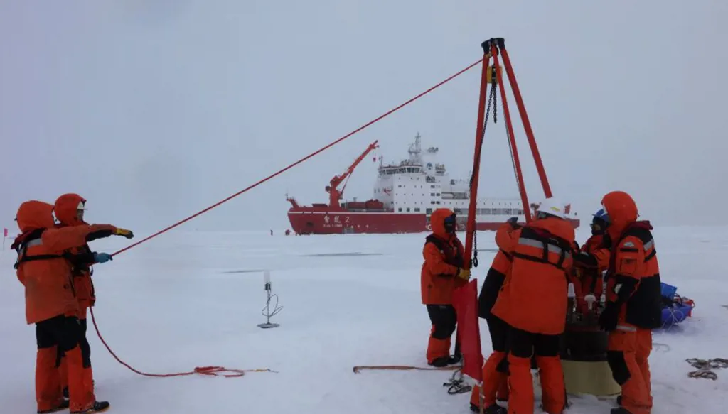 التمدد الصيني في القطب الشمالي: طريق استراتيجي جديد يقلق واشنطن