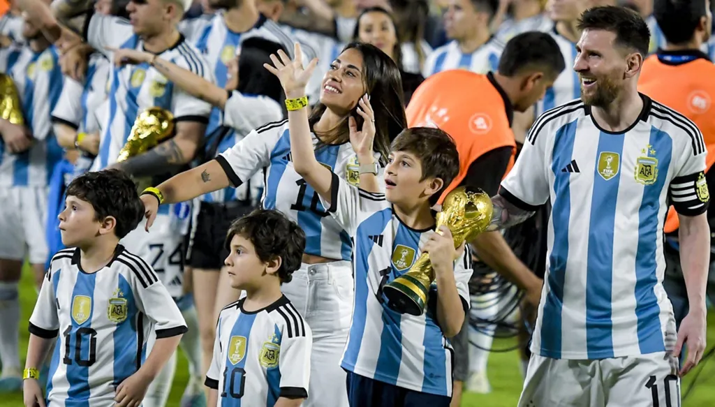 صباح "النهار الرياضي": اعتراف "خطير" لمدرب مانشستر يونايتد... أولاد ميسي لتمثيل الولايات المتحدة؟