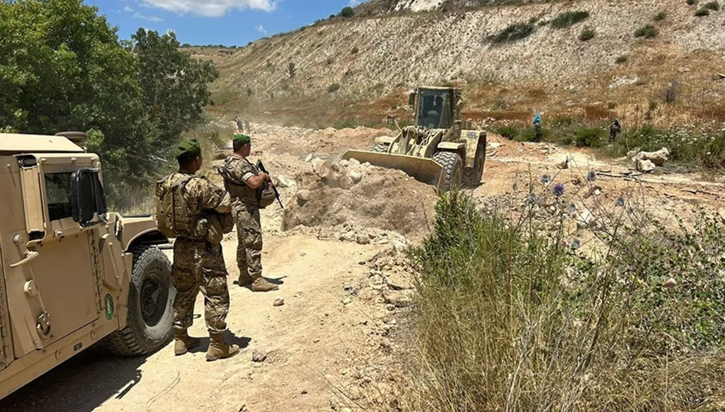 الجيش اللبناني: تفكيك جهاز تجسّس إسرائيلي وإزالة سواتر ترابية جنوباً