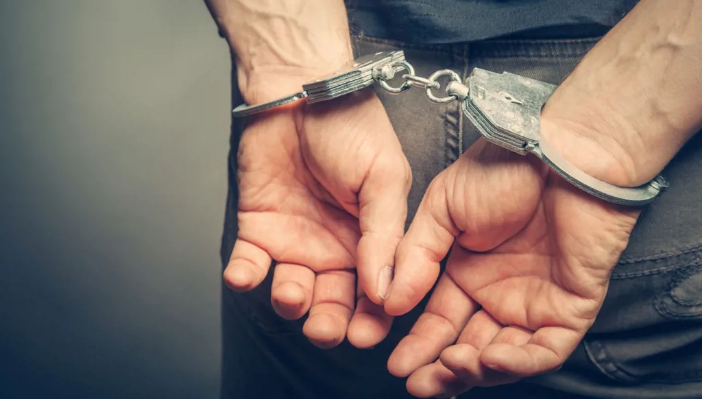 قوى الأمن اللبنانية توقف عدداً من المطلوبين... وعصابة سرقة