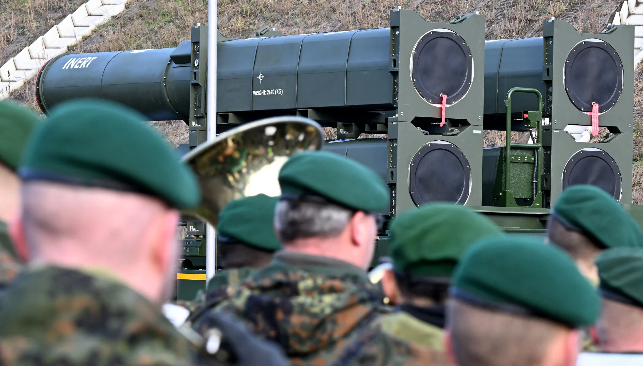 نظام أرو الدفاعي.