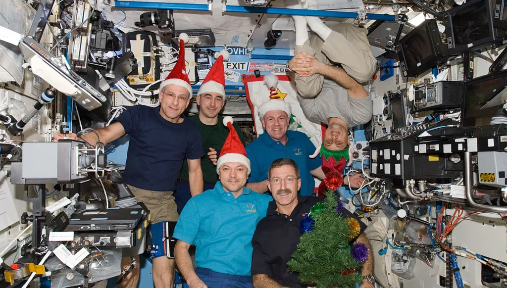 كما على الأرض، كذلك في الفضاء...