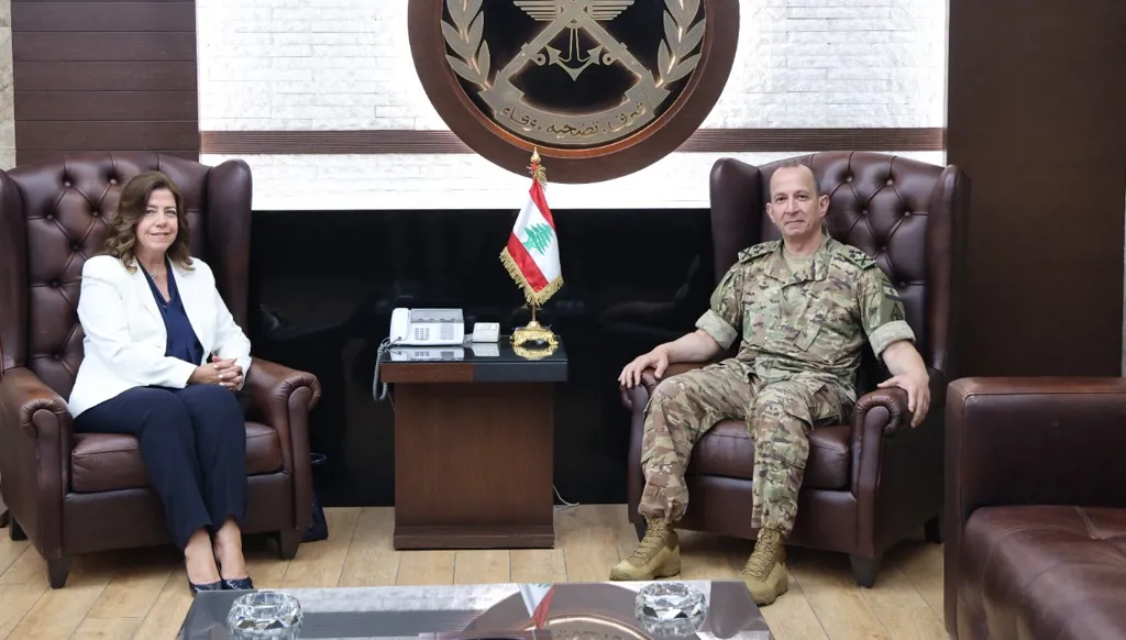 وزيرة الرّياضة زارت قائد الجيش: حامي الوحدة الوطنيّة