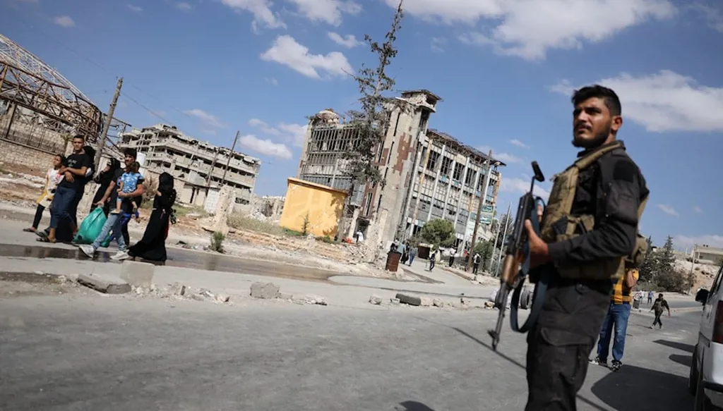 حلب بين الرصاص والسياسة... اتفاق دمشق – "قسد" يواجه الاختبار الأخير