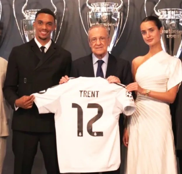 خلال توقيع العقد.