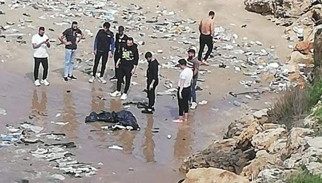 "متحللة بالكامل"... جثة مجهولة عند شاطئ عين البرج في المنية شمالي لبنان
