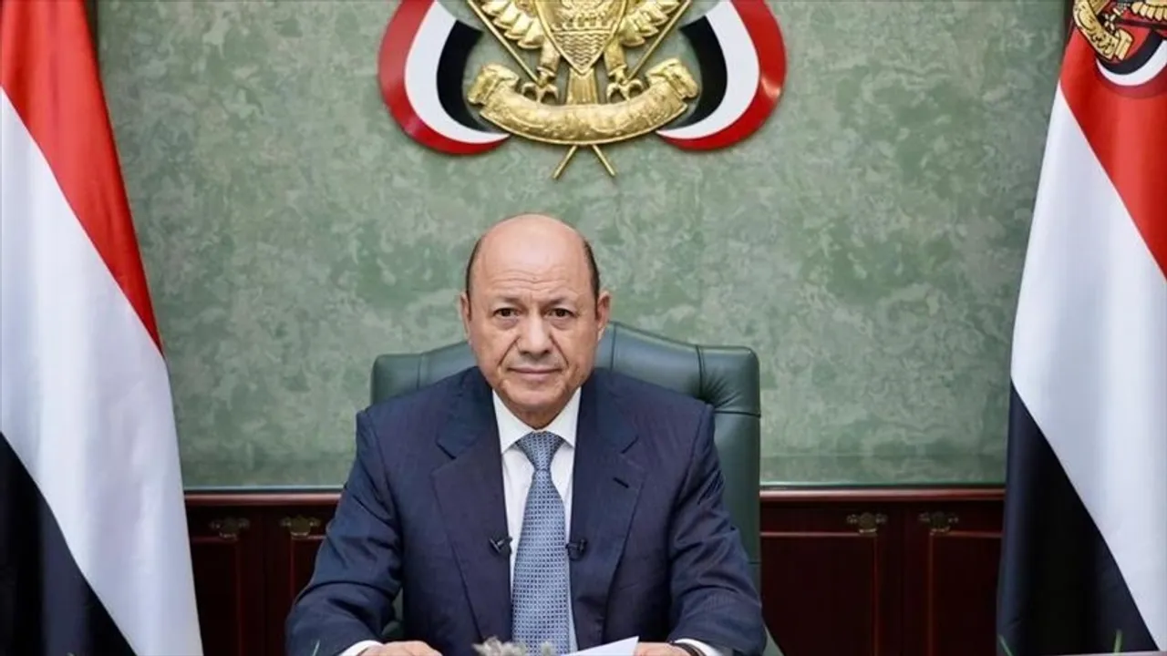 رشاد العليمي (مواقع).