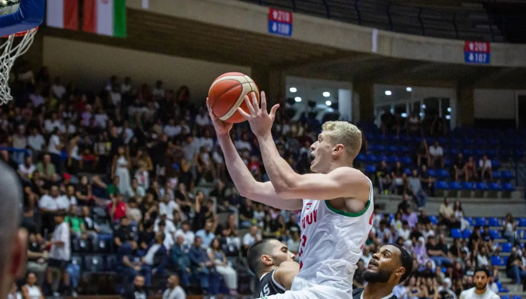 بداية مثالية للبنان في كأس بيروت الدولية لكرة السلة