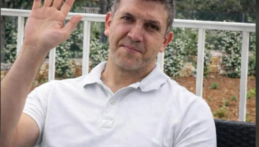 بعد إصابته في غارة سبلين… المؤهّل علاء شحادة شهيداً