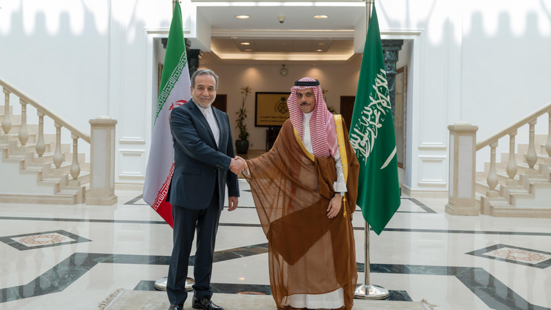 فيصل بن فرحان وعباس عراقجي (أرشيفية).