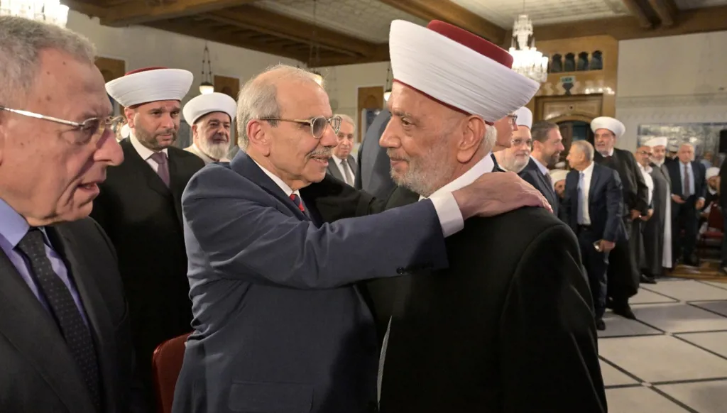 خلال احتفال ذكرى المولد النبوي في مسجد الأمين (نبيل اسماعيل).