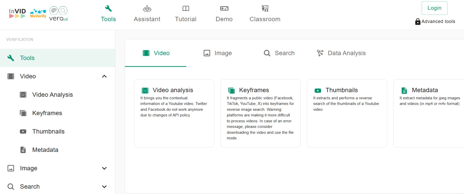 أداة InVID (وهي أداة رقمية مجانية للتحقق من صحة الفيديوهات من خلال تقطيعها إلى صور)