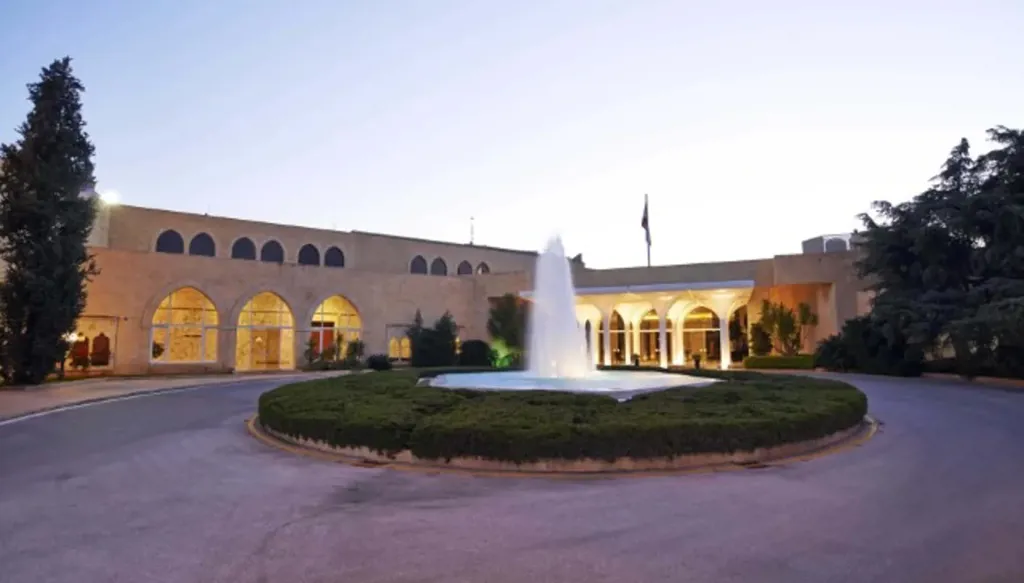 جلسة للحكومة في بعبدا... و"قرار كبير" بشأن "حزب الله"!