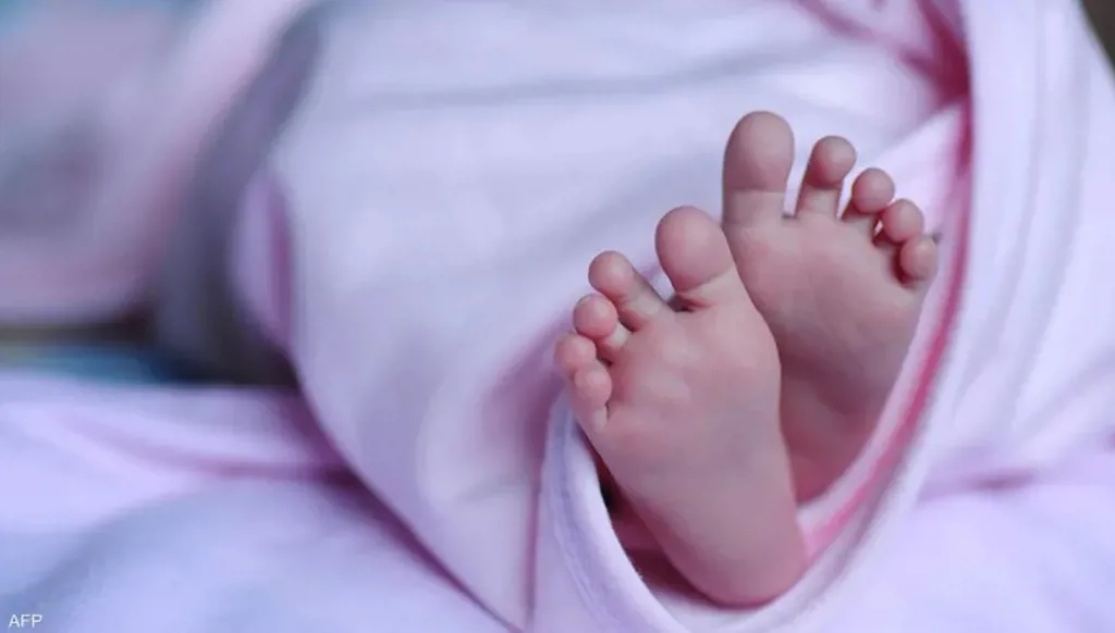 أخفَت طفلتها الرضيعة في دُرج لـ3 سنوات!