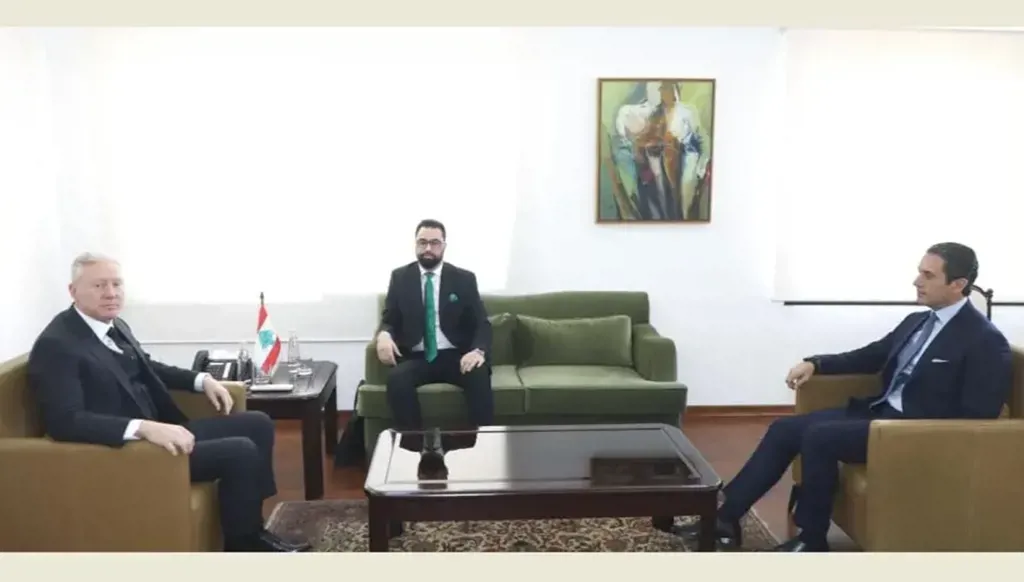 The Lebanese Foreign Minister met with the Syrian envoy to discuss border issues, displacement, and missing persons.