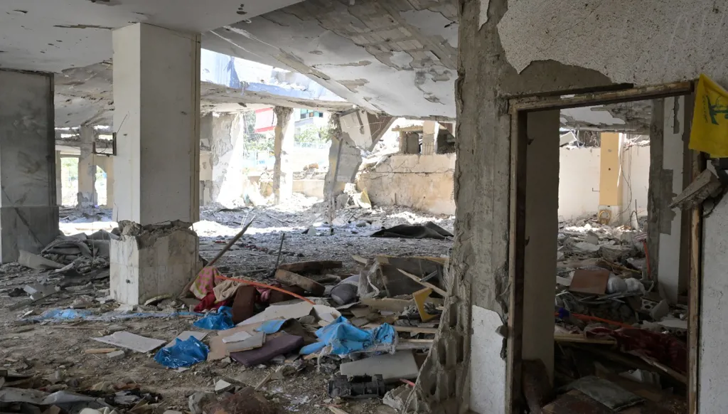 دمار جرّاء الغارات الإسرائيلية.