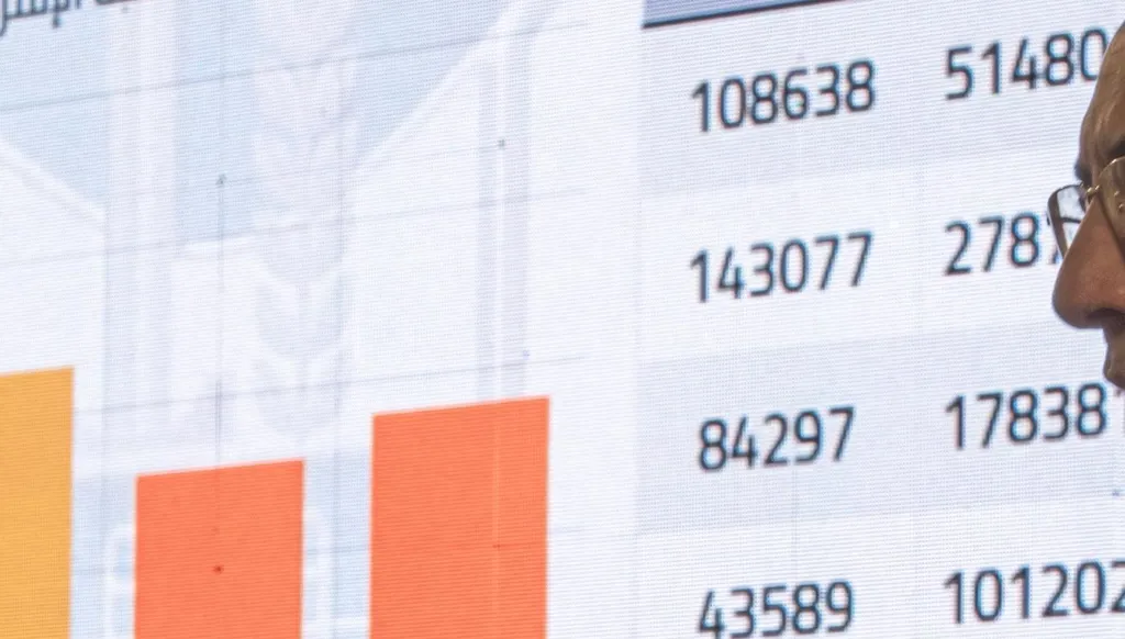 وزير الداخلية يجول في بيروت متفقداً عمليات الفرز: تتم على أحسن ما يرام