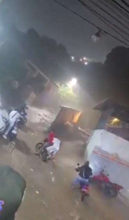 أمطار غزيرة في فنزويلا (إكس).