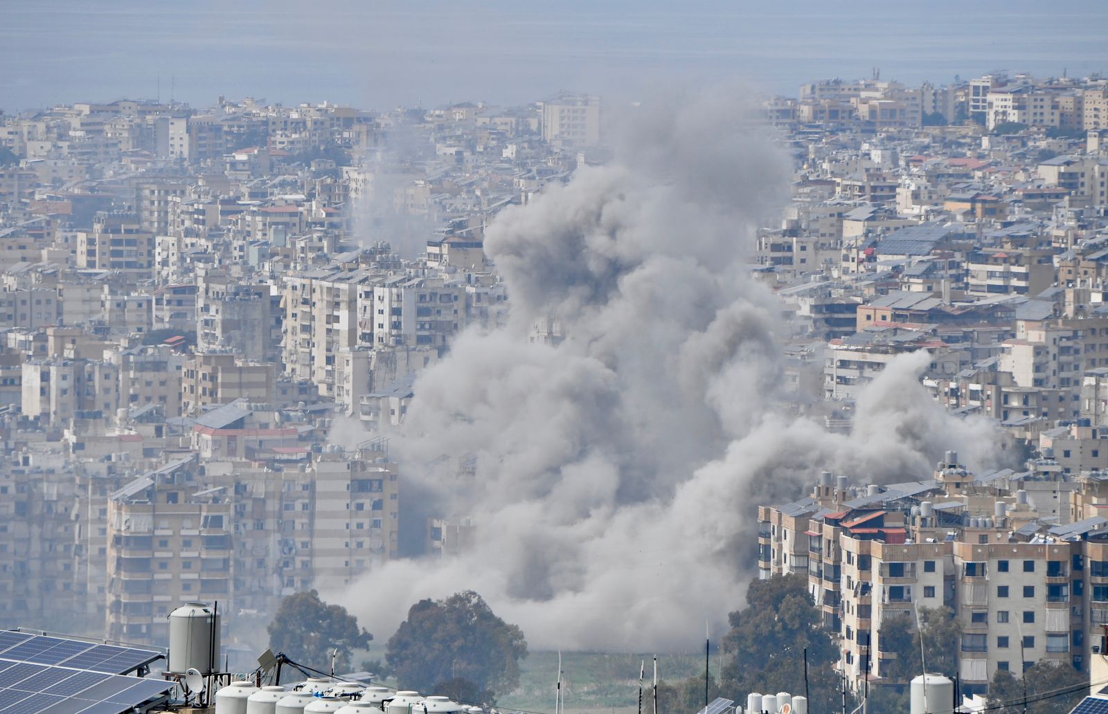 غارات إسرائيلية على الضاحية الجنوبية (نبيل إسماعيل)