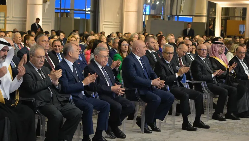 غياب رؤساء حكومات عن مؤتمر بيروت 1