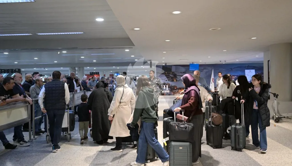 بعد وقف النار... مطار بيروت يستعيد نبضه (صور وفيديو)