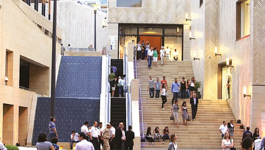 خلاص لبنان بنهوض دولته المدنية والقادرة