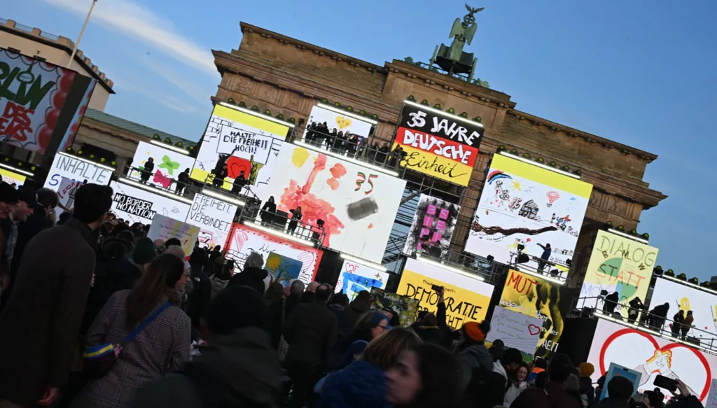 وسط أجواء سياسية مشحونة... ألمانيا تحتفي بذكرى سقوط جدار ‏برلين ‏