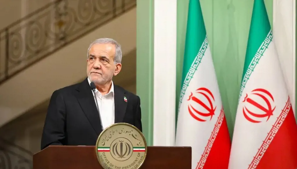 بزشكيان: سنعيد بناء منشآتنا النووية بقوة أكبر