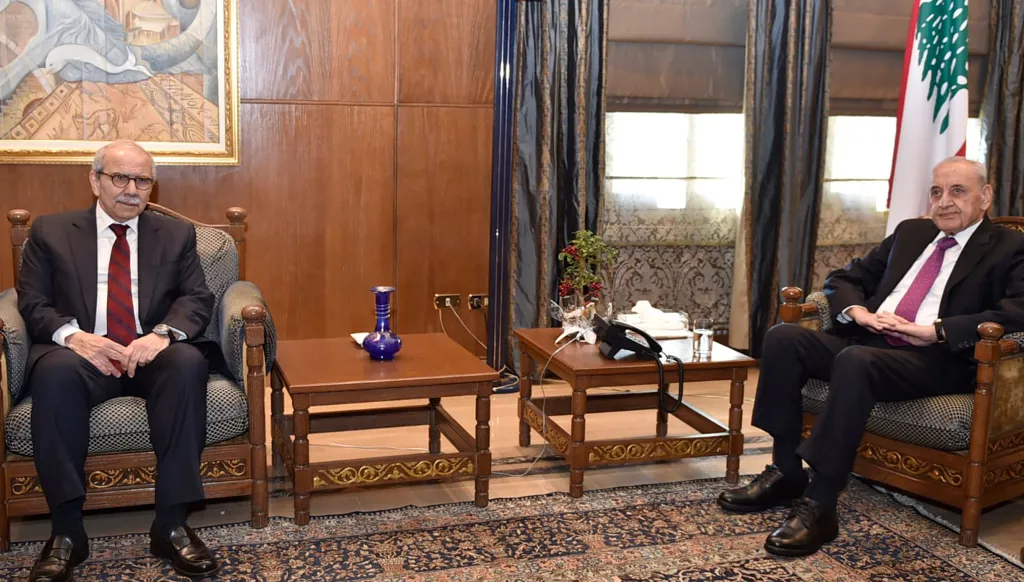 بري يلتقي سلام ويبحث مع السفير البريطاني الملفات الإقليمية