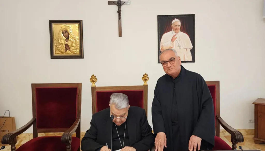 توقيع ملف الطوباوي الدويهي في الفاتيكان... ومجمع القديسين يدرس شفاءات خارقة