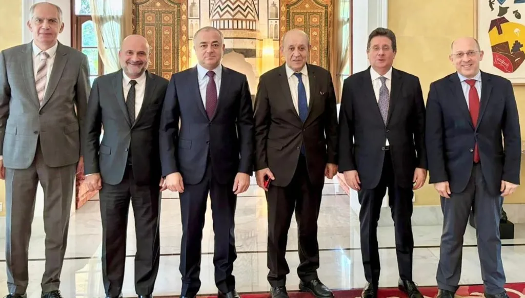 لقاءات للودريان في بيروت... دعوة لدعم المبادرة الفرنسية