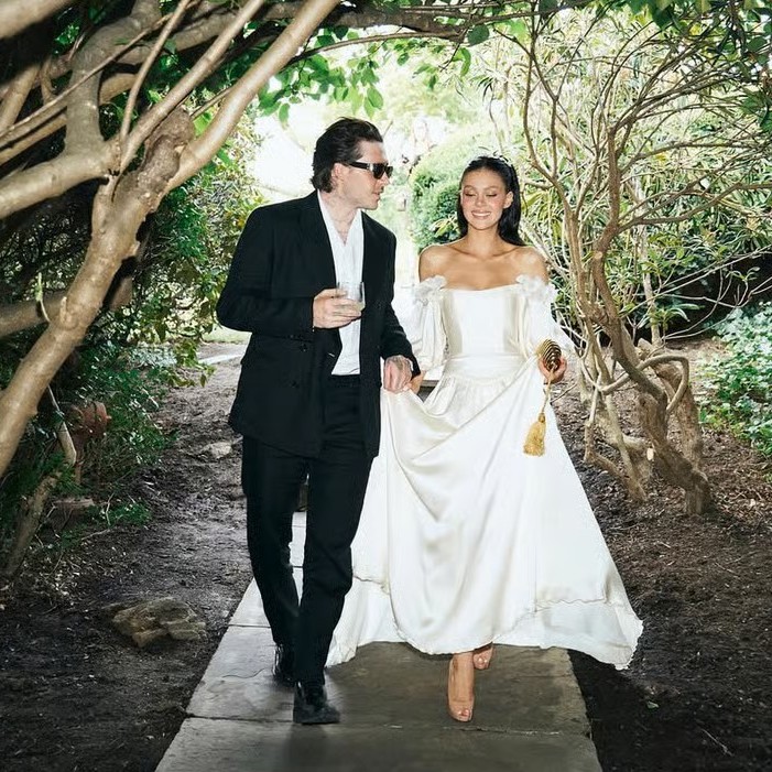 جدّد بروكلين بيكهام ونيكولا بيلتز عهود زواجهما في أغسطس/آب 2025. (إنستغرام: @brooklynpeltzwedding)