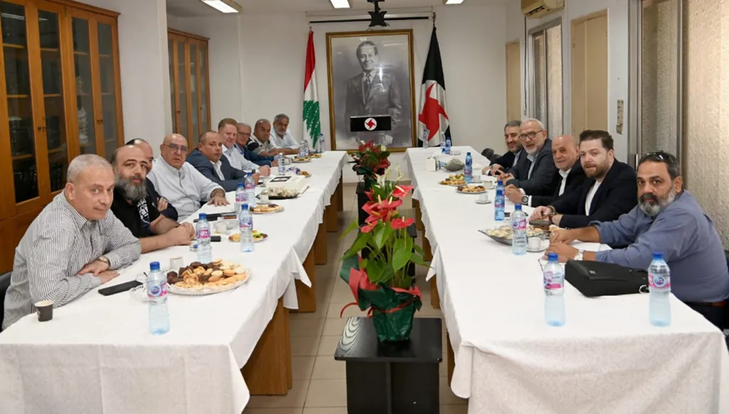 "حزب الله": الجيش لا يمكن أن يقف في مواجهة شعبه وواشنطن هدّدتنا بضمّ لبنان إلى بلاد الشام