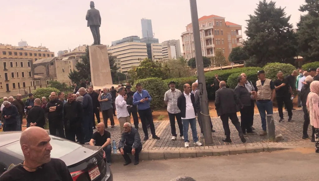 إعادة فتح طريق رياض الصلح