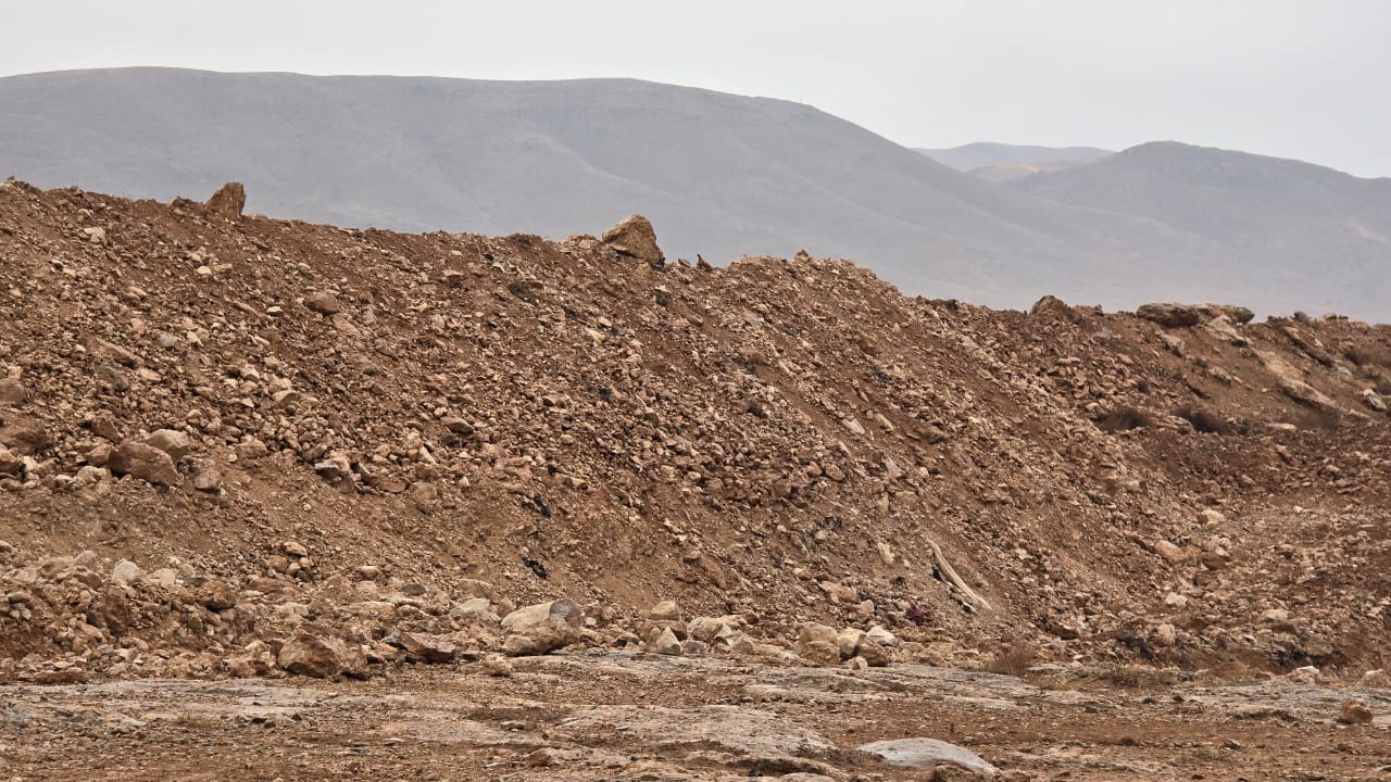 معبر في القاع أقفله الجيش اللبناني. (لينا إسماعيل)