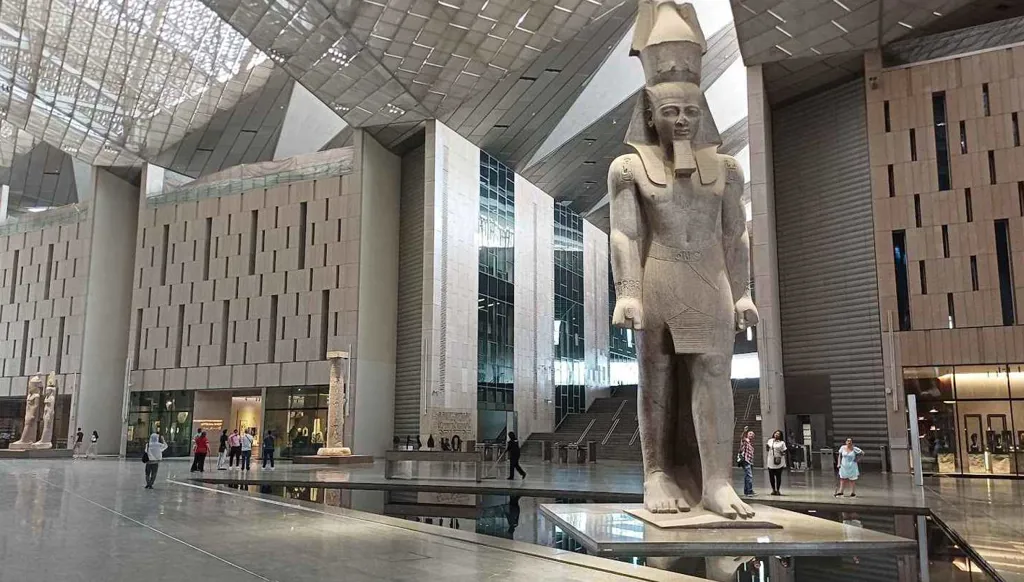 "أكبر صرح ثقافي في القرن الحادي والعشرين"... إليك أهم خمس مزايا للمتحف المصري الكبير!