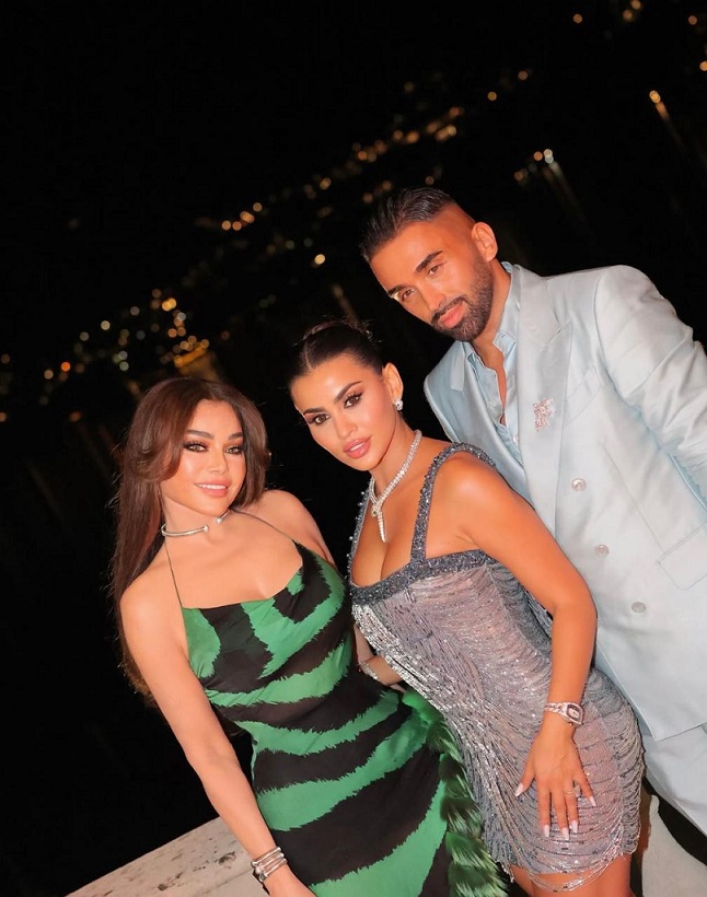 هيفاء وهبي مع يومي خوري وزوجها  (إنستغرام)