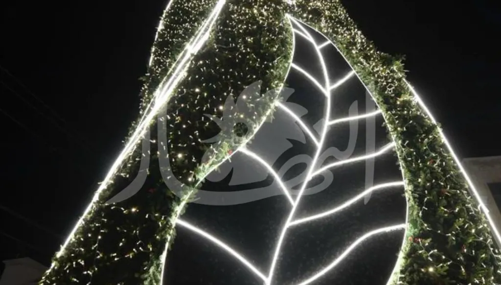 إصاءة شجرة الميلاد في جبيل (حسام شبارو).