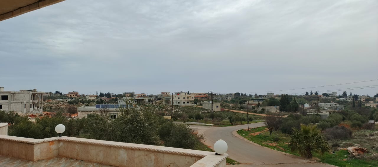 قرى بلا سكان.