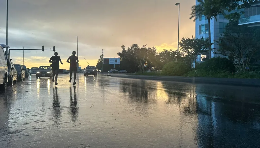 بالفيديو- أمطار في عزّ تموز تفاجئ اللبنانيين بعد أيام من الحر الشديد