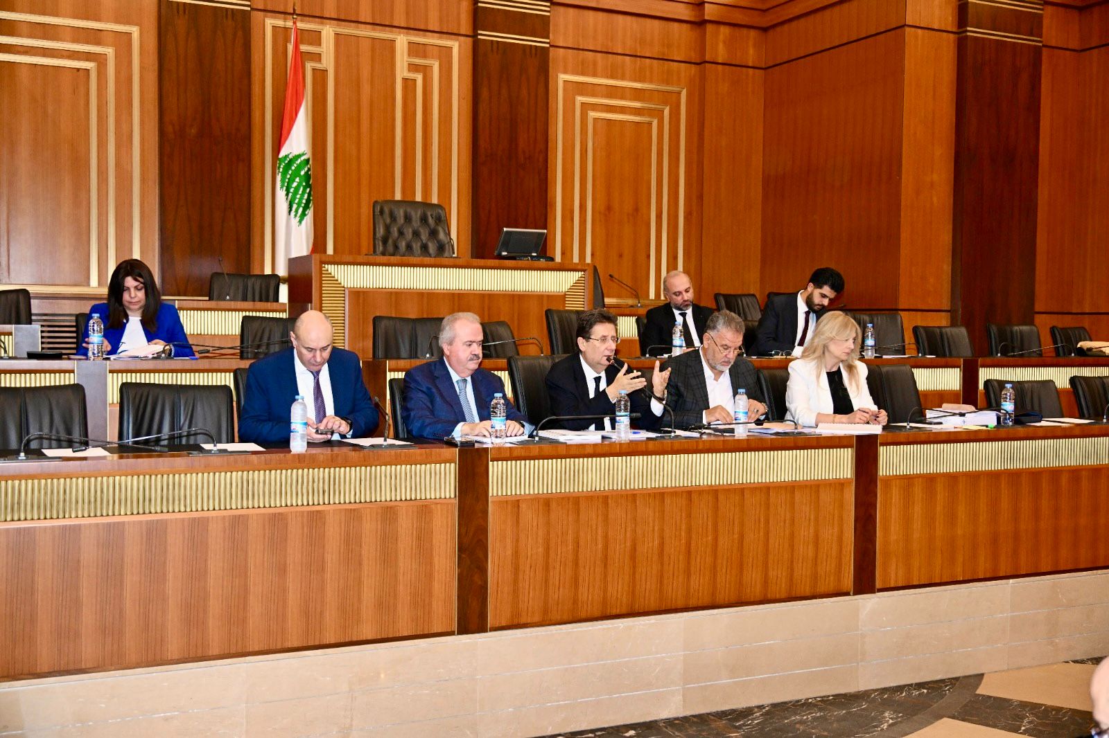 جنة المال والموازنة جلسة برئاسة النائب إبراهيم كنعان (مواقع)