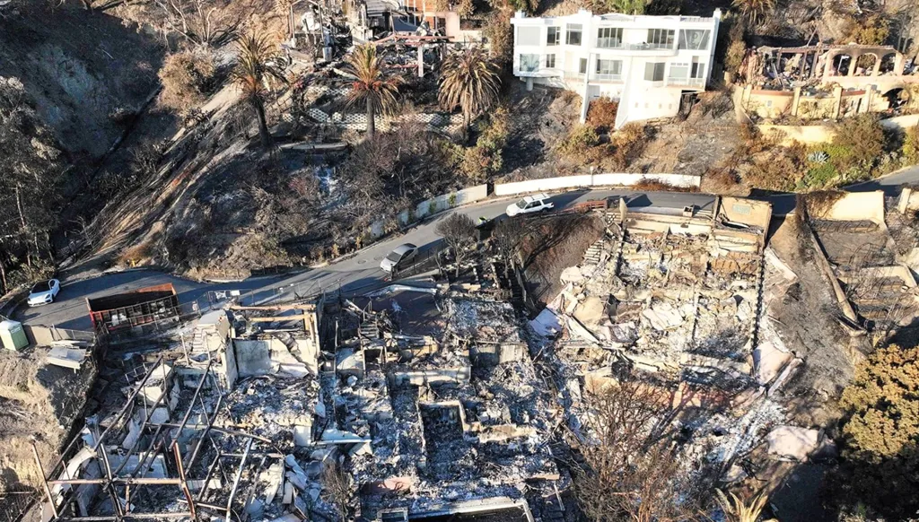 خبراء الأرصاد يحذّرون من حرائق جديدة في كاليفورنيا