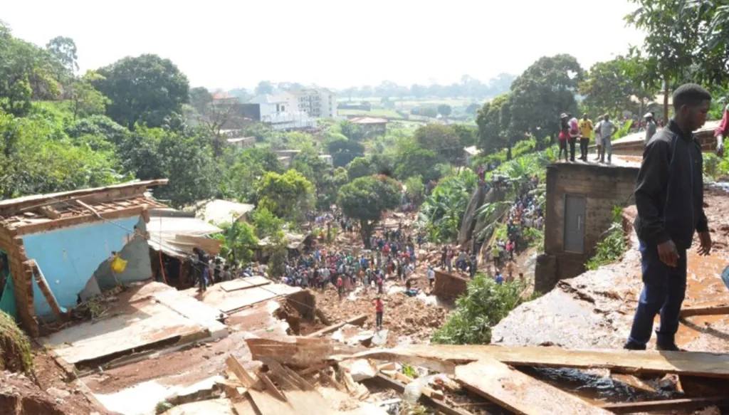 12 قتيلاً بانهيار أرضي في الكاميرون