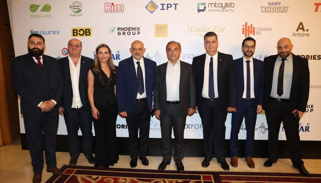 الإطلاق الرسمي لكتاب "Essentials of Modern Marketing – Lebanon Edition"... كارلوس غصن: لبنان يتميّز بسرعة التكيّف والإبداع