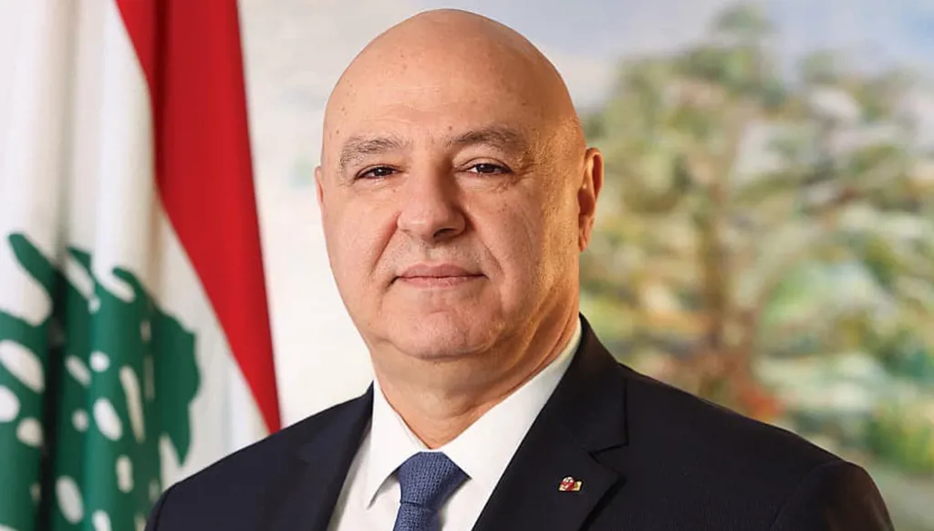 عون يدين منع بطريرك اللاتين من الوصول إلى كنيسة القيامة