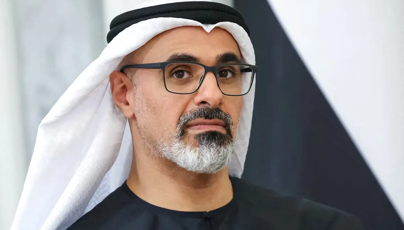 بلومبرغ: أبوظبي تتبنى طرقاً بديلة للتجارة من ضمن استراتيجية "صفر هرمز"