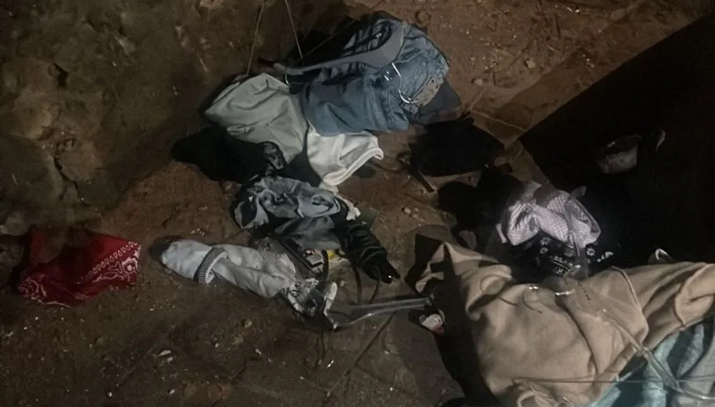 القوى الأمنية تفجّر حقيبة مشبوهة احترازياً في كورنيش المزرعة في بيروت