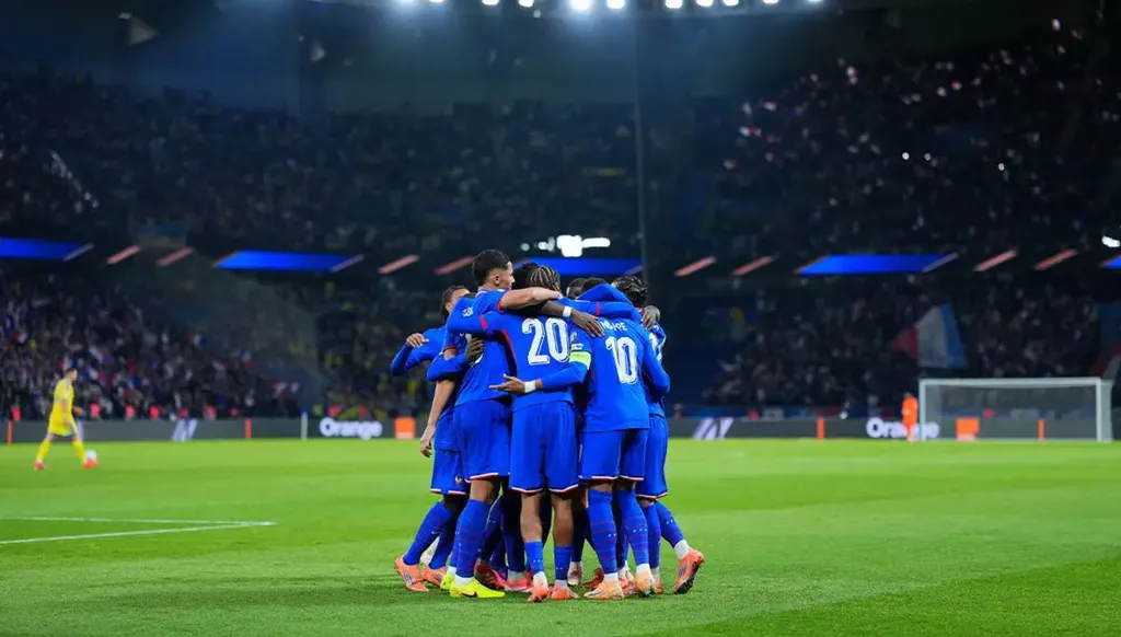 "نعرفه لكن لن نقول اسمه"... لغز مدرب فرنسا المقبل