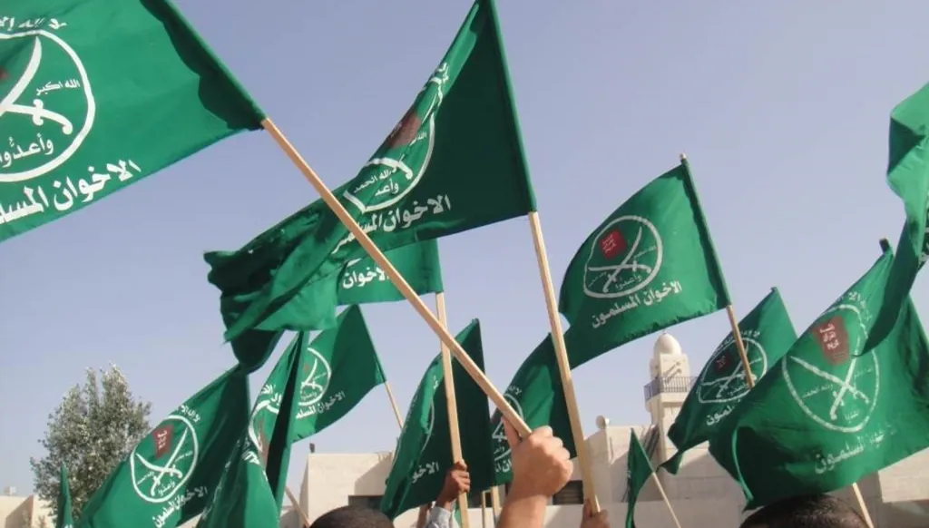 صدمة ترامب والشرع... هل تعيد الإخوان في مصر إلى سباق السلطة؟